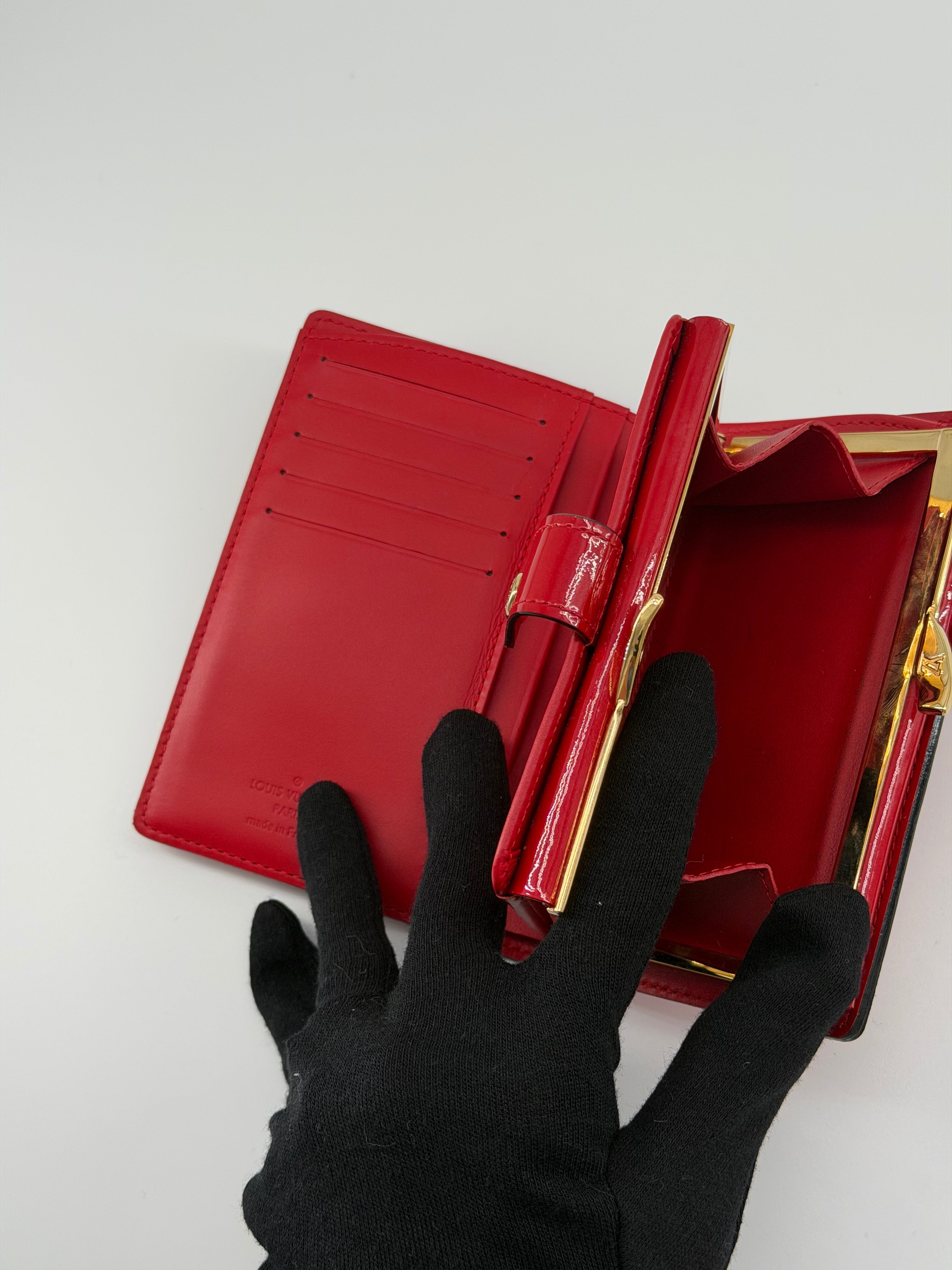 Louis Vuitton Vernis French Purse Wallet Pomme D’Amour | Like New | Full Set