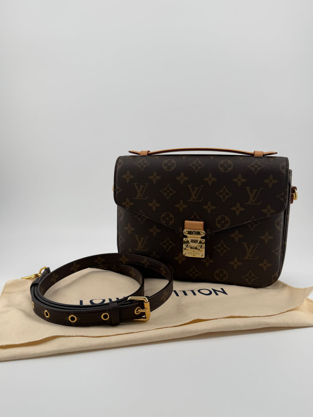 Louis Vuitton Pochette Métis Monogram Canvas Crossbody Bag RFID