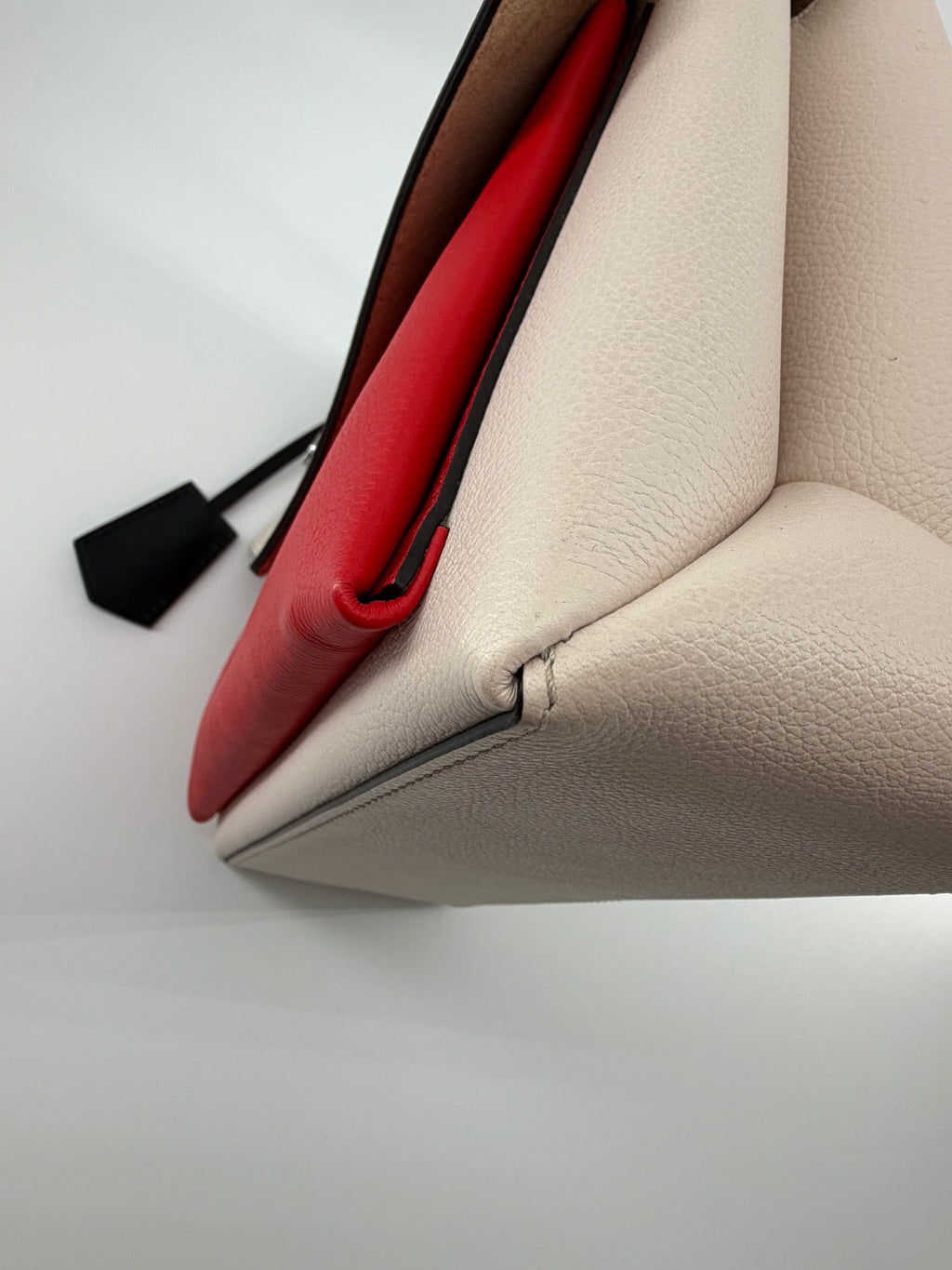 Louis Vuitton Lockme Top Handle Taurillon Leather Shoulder Bag | Crème & Coquelicot Red | 2020