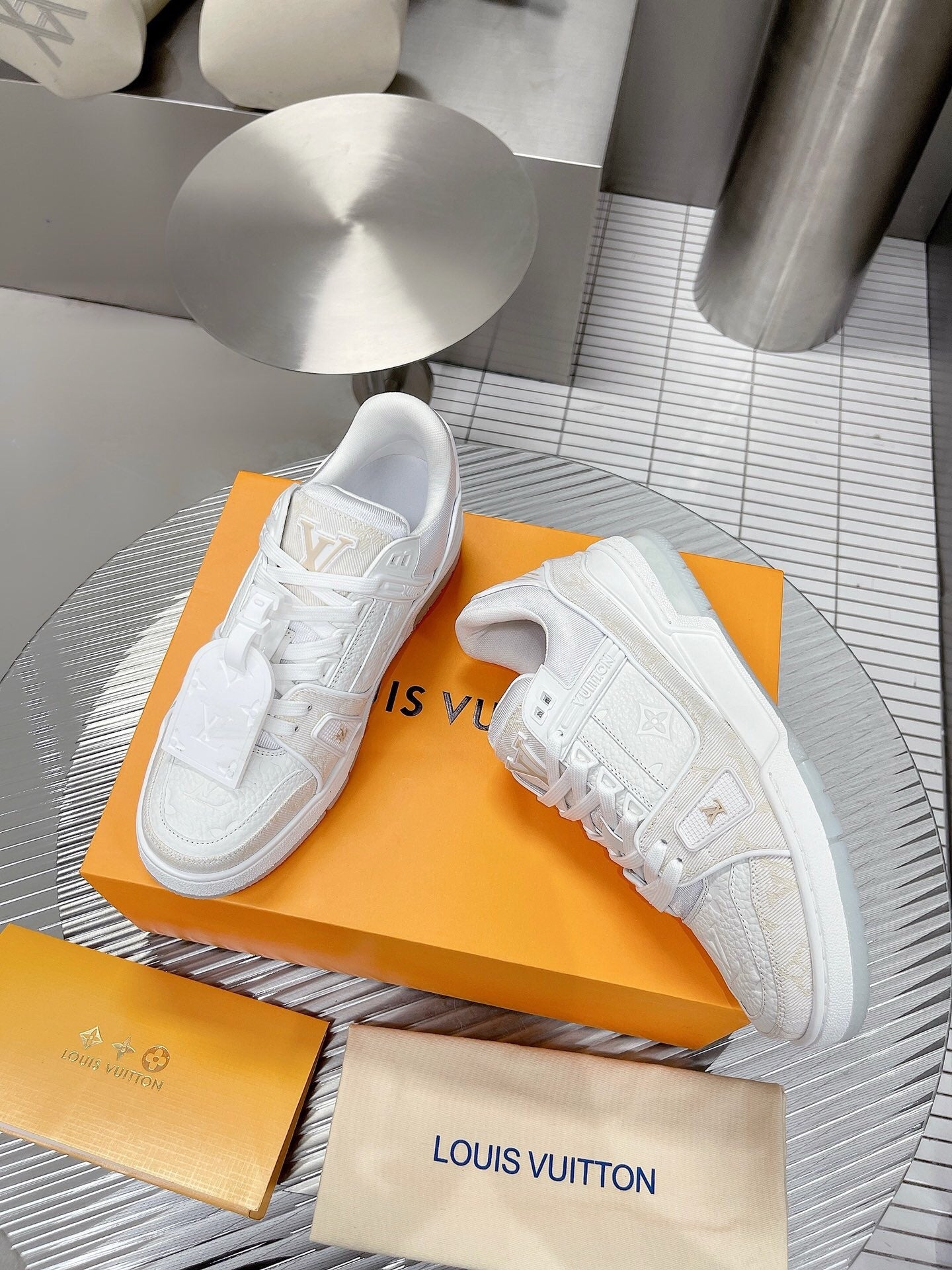 Top quality luxury shoes Sneaker AK-003