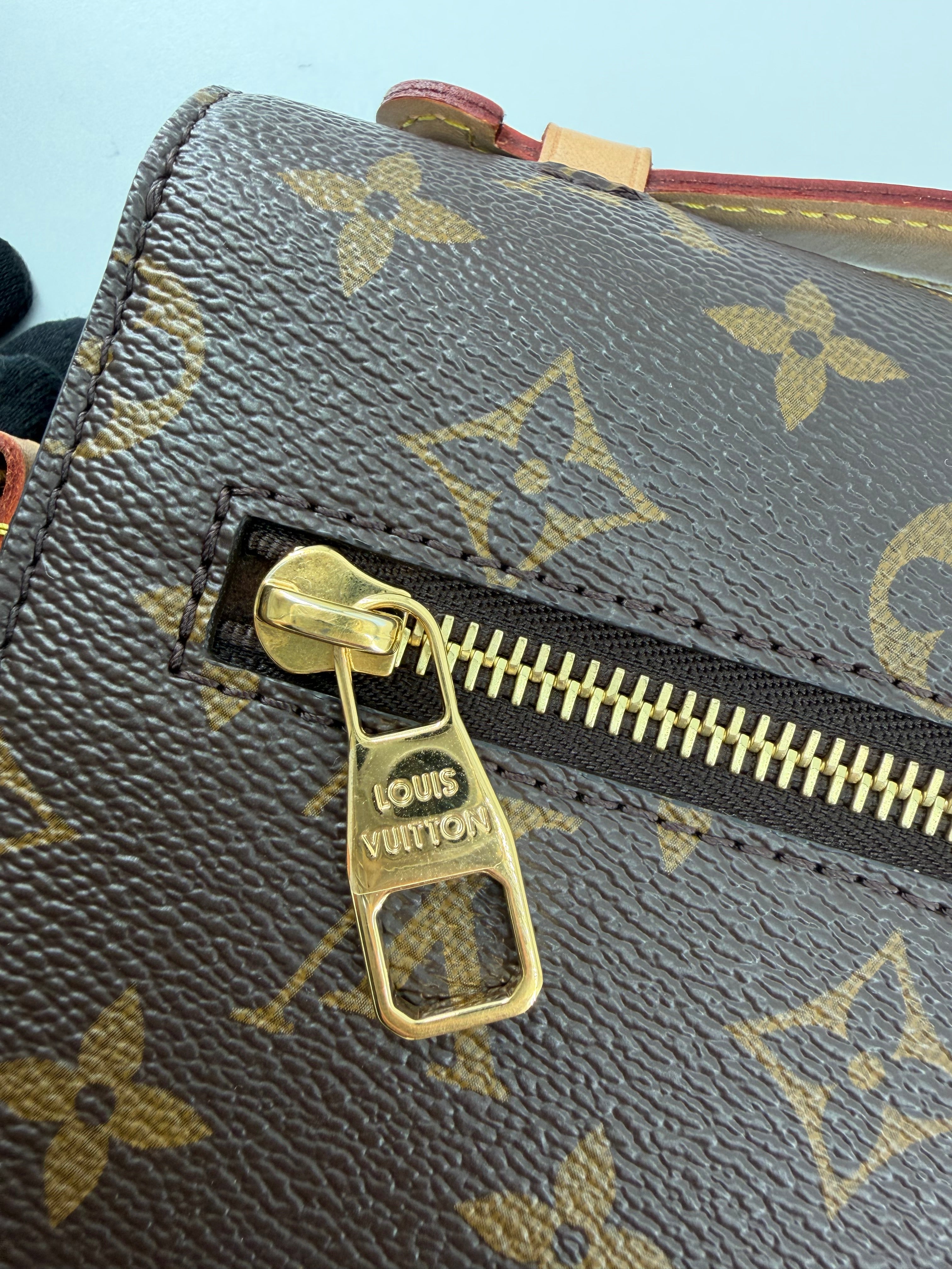 Louis Vuitton Pochette Métis Monogram Canvas Crossbody Bag RFID