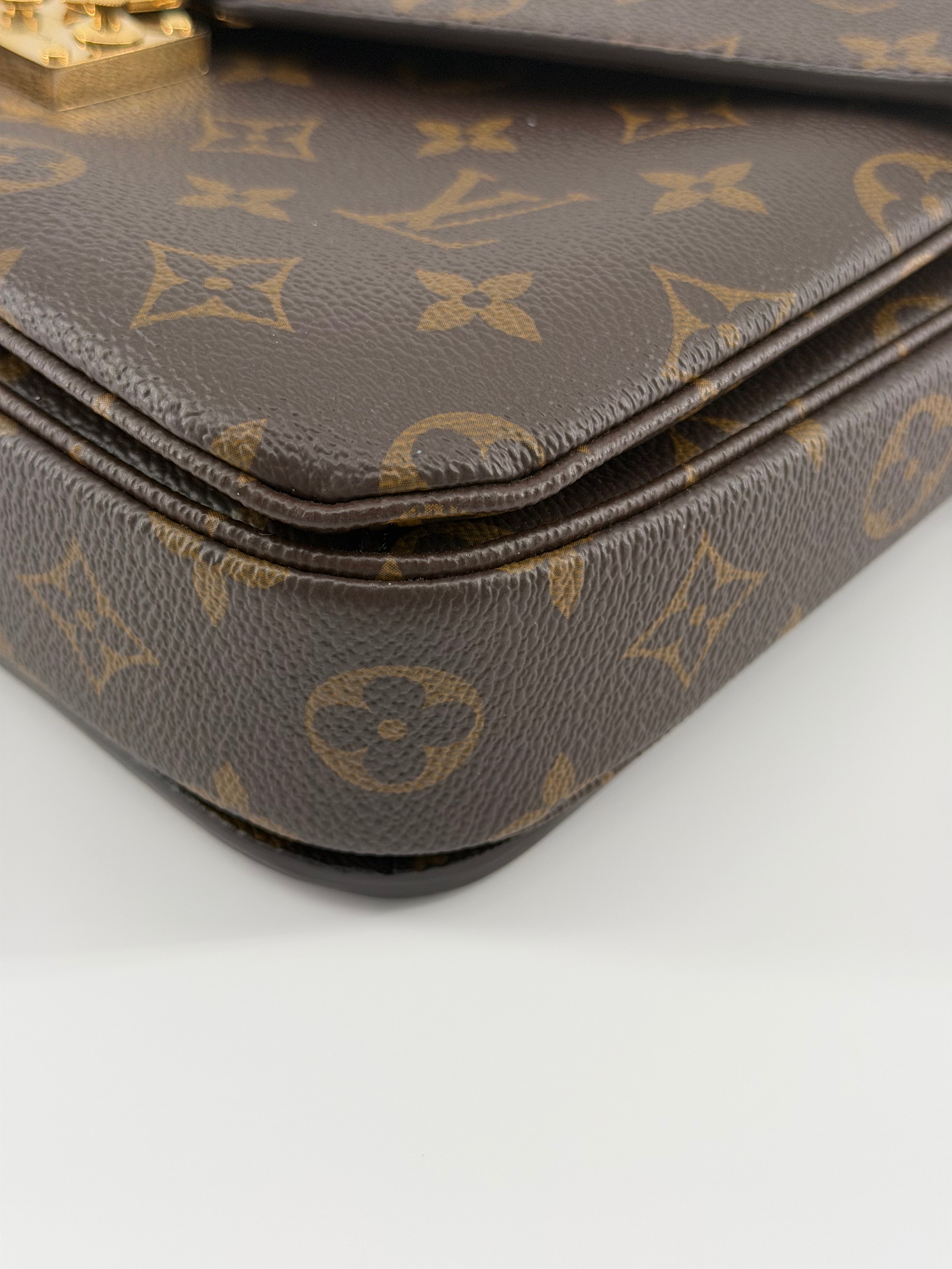 Louis Vuitton Pochette Métis Monogram Canvas Crossbody Bag RFID