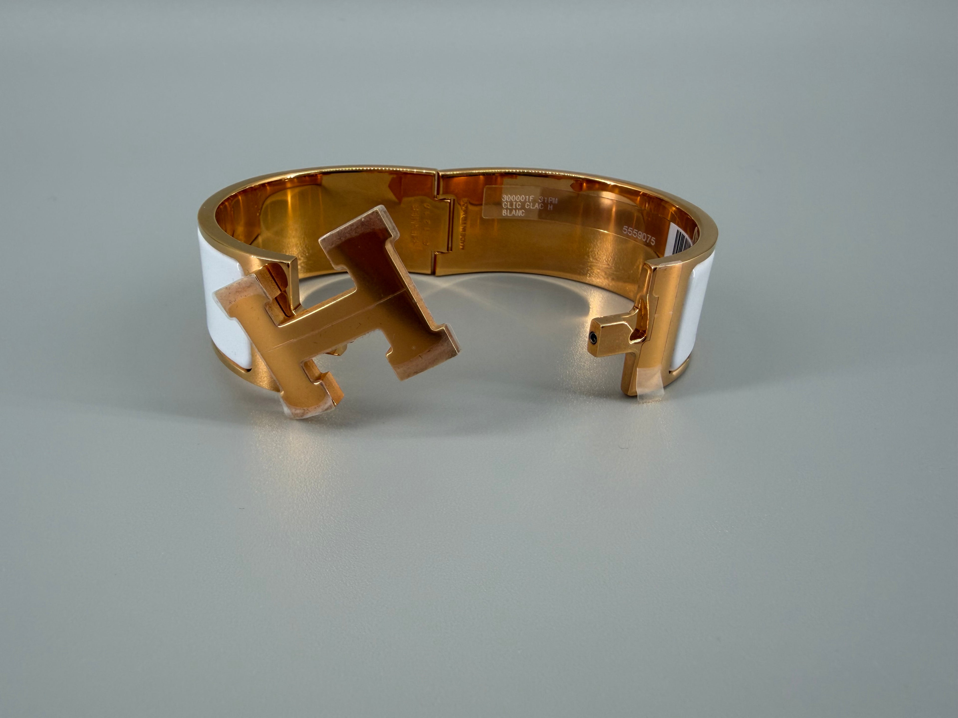 Hermès Clic Clac H PM Bracelet – White Enamel & Gold | New & Unused