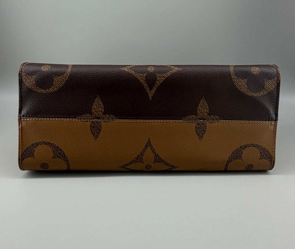 Louis Vuitton OnTheGo MM Monogram Giant Reverse Canvas – M45321