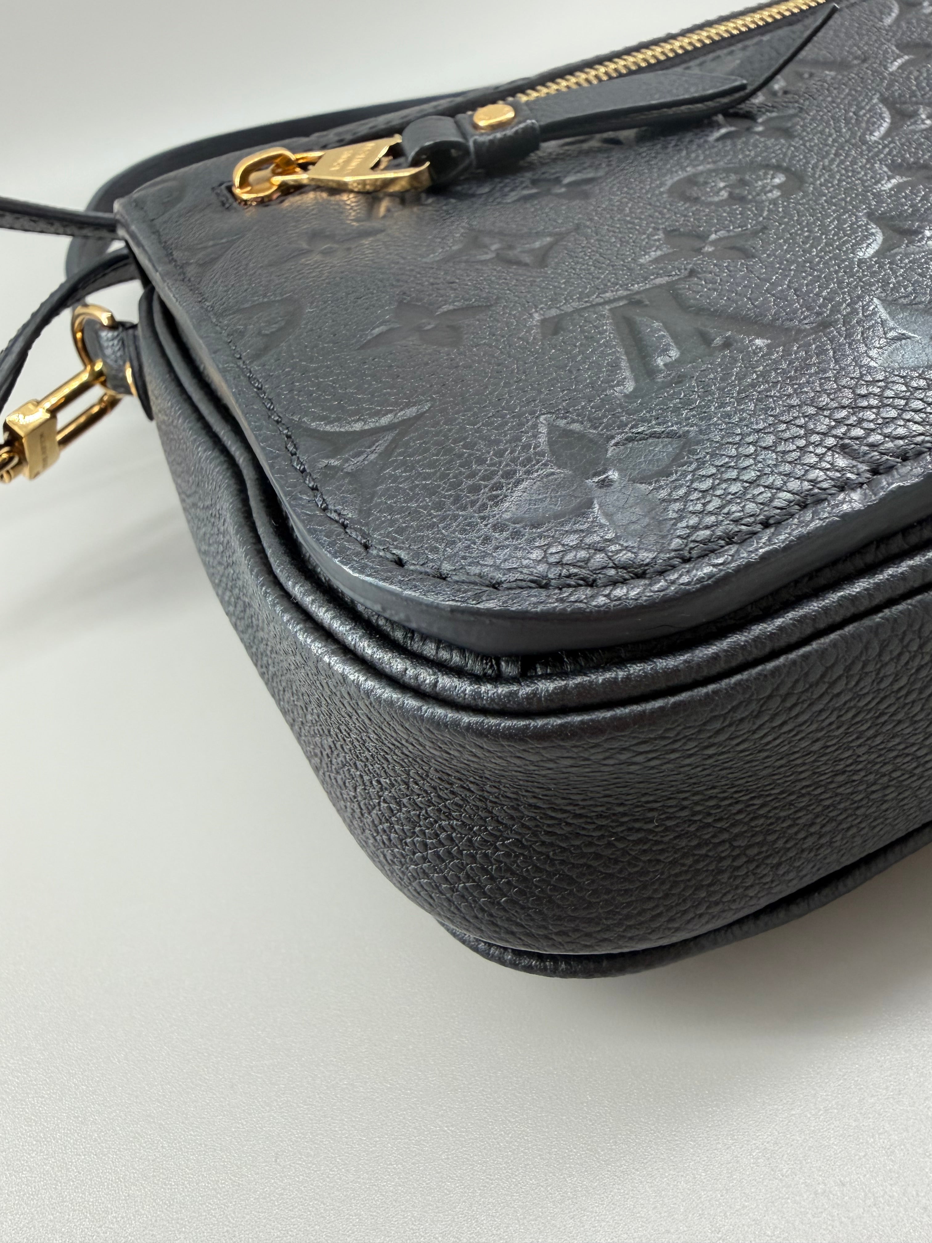 Louis Vuitton Pochette Métis MM Black Monogram Empreinte Leather