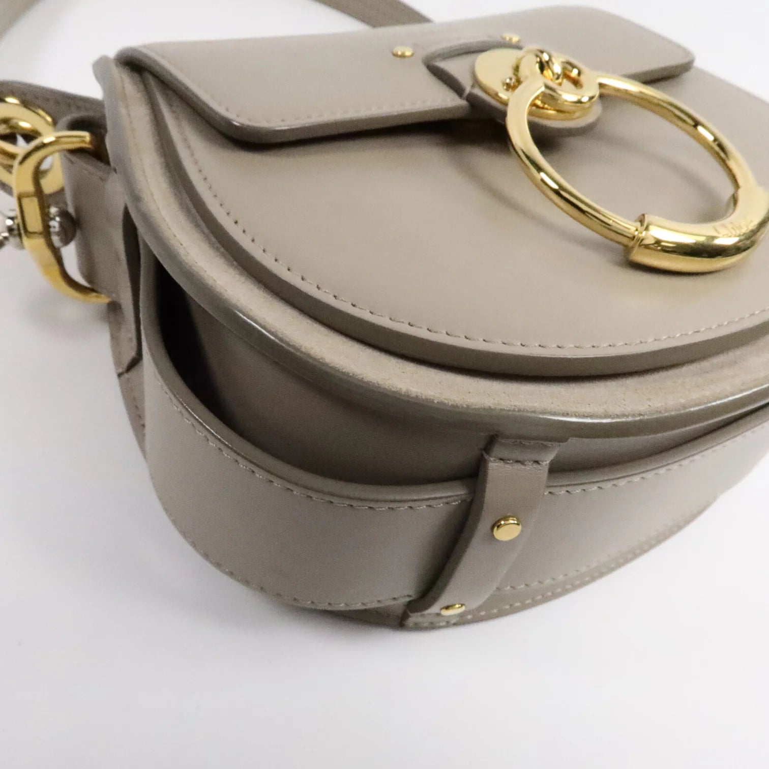 Chloé Medium Tess Shoulder Bag in Gray Leather