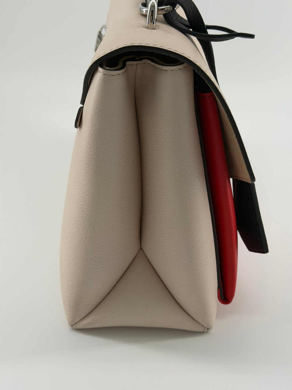 Louis Vuitton Lockme Top Handle Taurillon Leather Shoulder Bag | Crème & Coquelicot Red | 2020