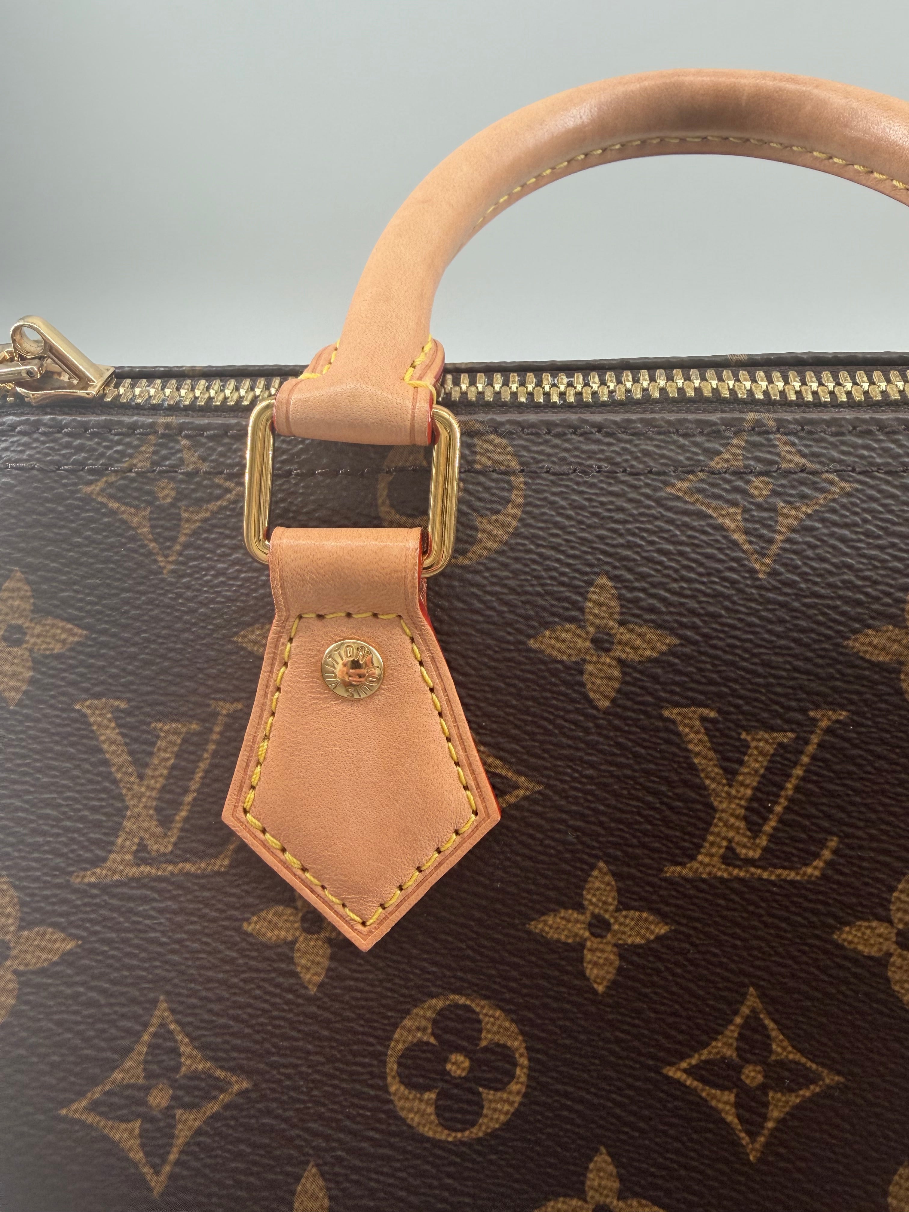 Louis Vuitton Speedy Bandoulière 25 Monogram |Microchip with LV Guitar Strap