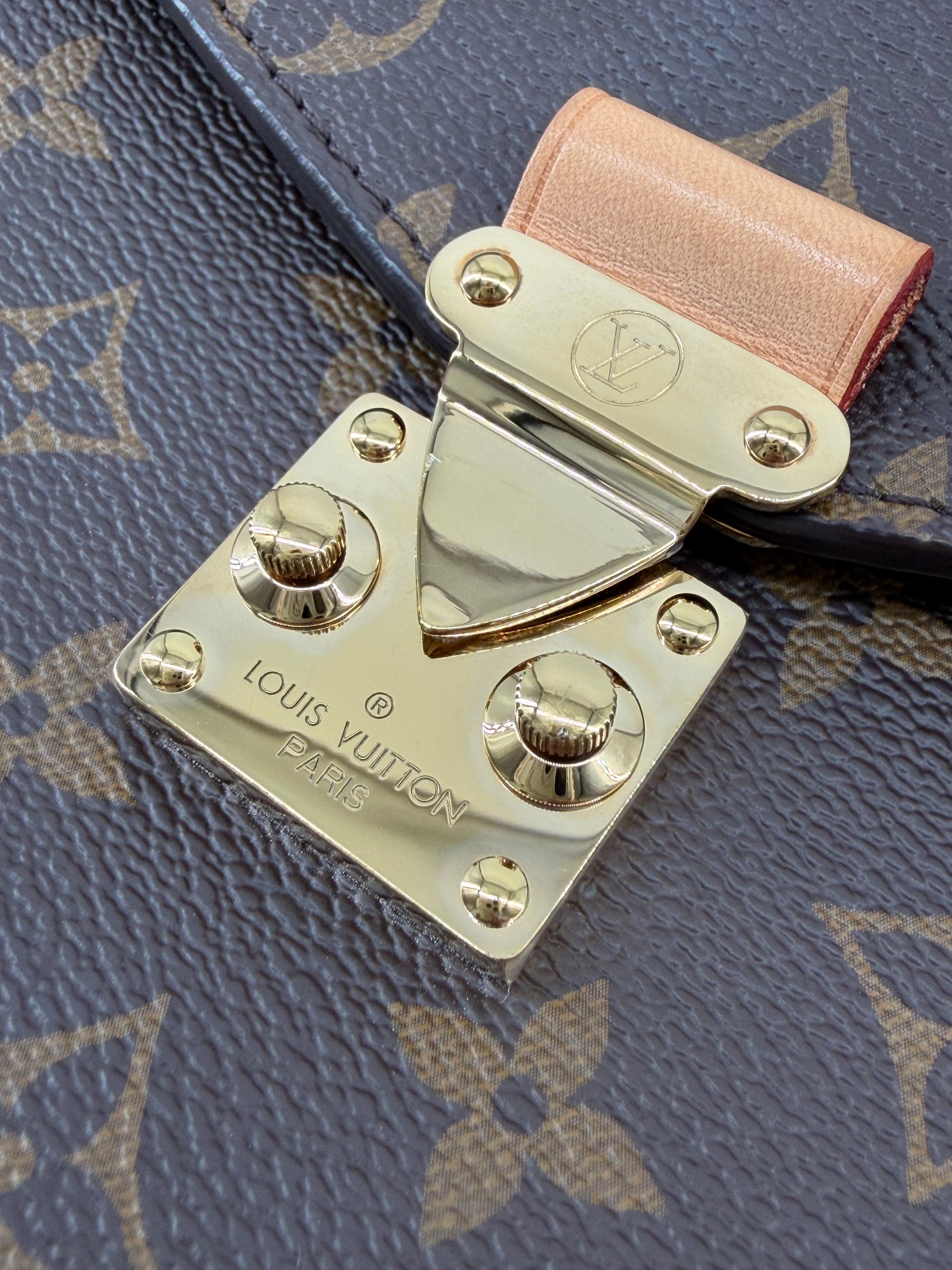 Louis Vuitton Pochette Métis Monogram Canvas Crossbody Bag RFID