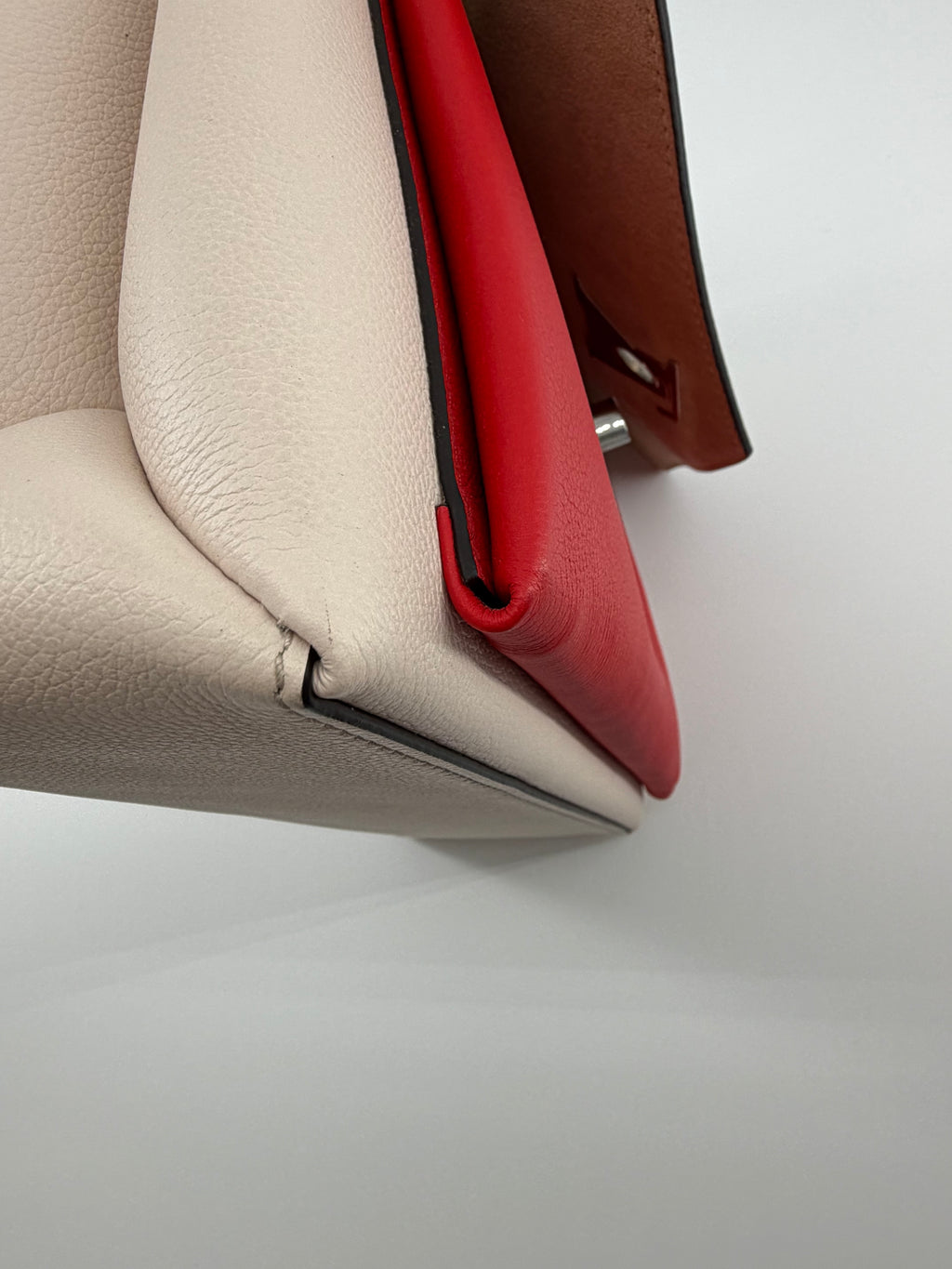 Louis Vuitton Lockme Top Handle Taurillon Leather Shoulder Bag | Crème & Coquelicot Red | 2020
