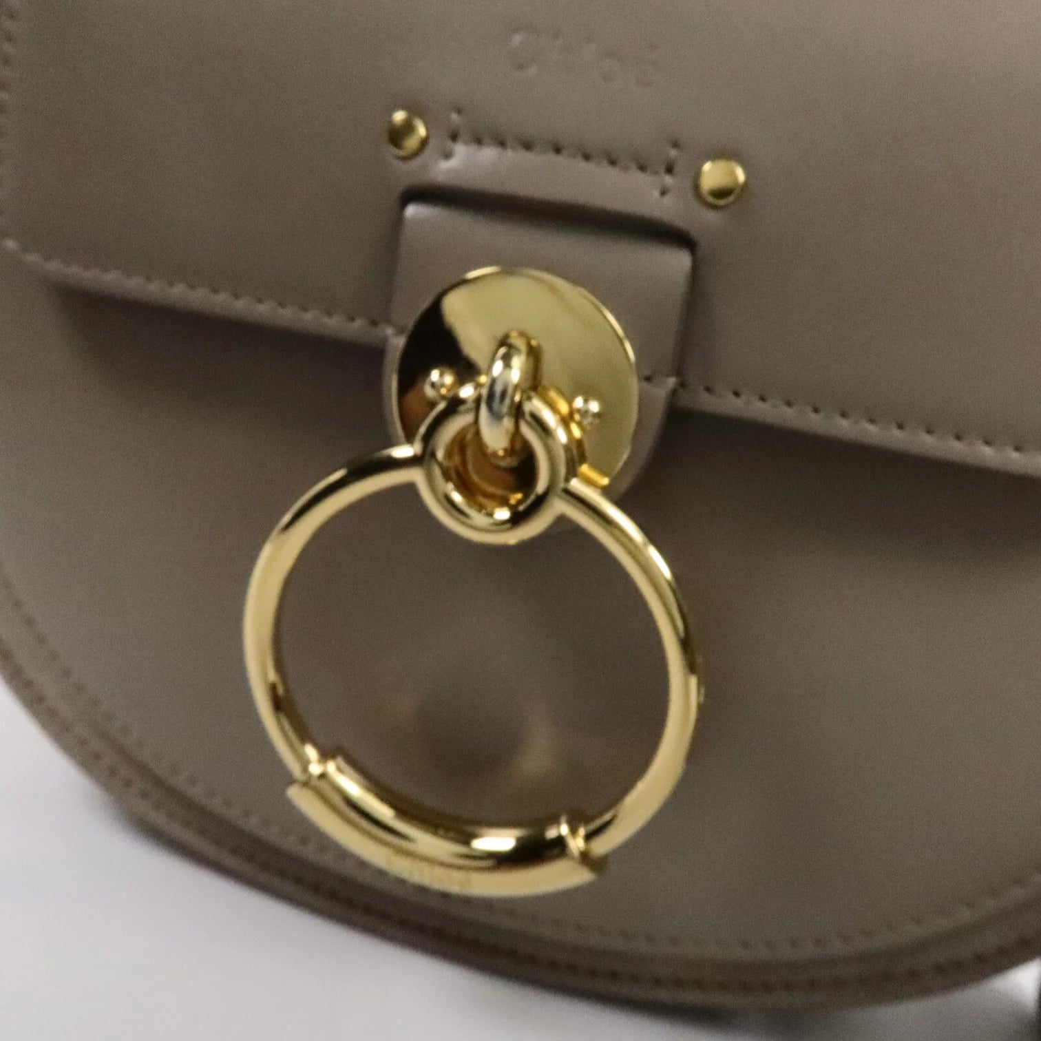 Chloé Medium Tess Shoulder Bag in Gray Leather